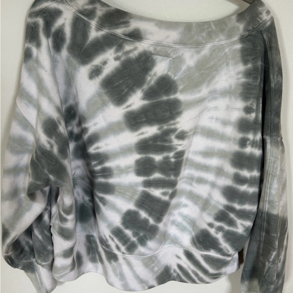 NWOT Abercrombie & Fitch Tie-Dye Cropped Sweatshirt S